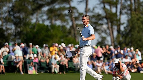 Rose steals the Masters show, grabs 3-shot lead