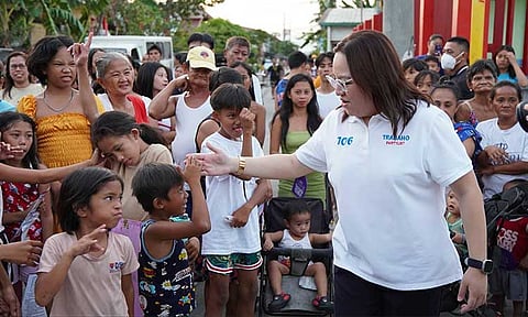TRABAHO Partylist nominee Atty. Johanne Bautista visits the indigent children and residents of Brgy. Tanza, an urban coastal community in the northern portion of Navotas City.
