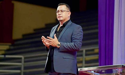 Bishop Rod Cubos.