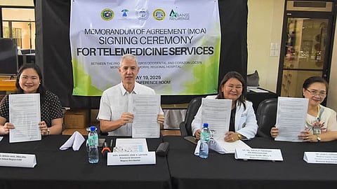 Negros Occidental inks MOA with CLMMRH for telemedicine services