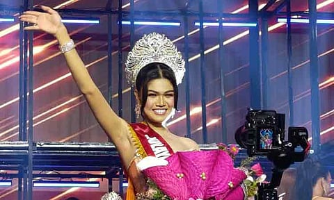 Candidate No. 8, Yuan Gubaton from the Municipality of President Roxas, emerged victorious in the province’s first and largest LGBTQIA+ pageant, Kulayaan 2025.