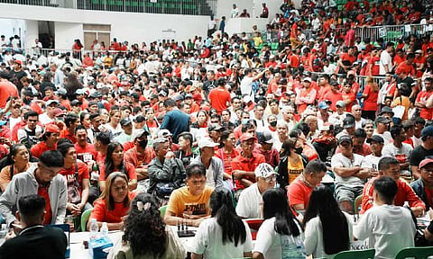 2,419 farmers get P7.257M  aid from DSWD, Capitol