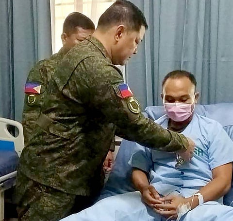 ZAMBOANGA. Major General Yegor Rey Barroquillo, Jr., 1st Infantry Division commander, personally honored the courage and sacrifice of the wounded soldier (name withheld) by awarding him the Wounded Personnel Medal in a solemn ceremony at Camp Evangelista Station Hospital, Cagayan de Oro City, on Tuesday, August 12. The soldier was wounded in a recent clash with Dawlah Islamiya-Maute Group terrorists in Lanao del Sur. 