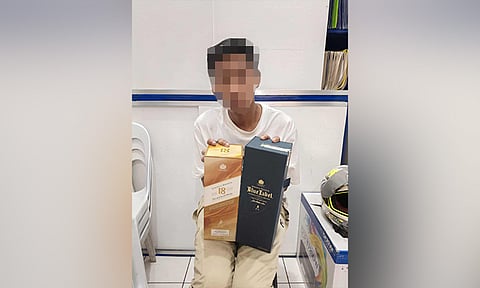 P16K nga whisky gi-shoplift; ibaligya, ipalit og shabu 