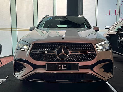 Mercedes-Benz has officially re-established its presence in Cebu, with the Gateway Group taking over dealership operations on August 1, 2025.