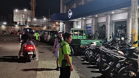 Mobabag sa parking slot, silotan