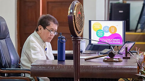 Osmeña demand transparency over P1B extra budget
