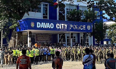 Seguridad gihikyad na ugaling protesta ilusad