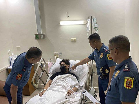 

BACOLOD. Police Regional Office-Negros Island Region (PRO-NIR) Director Police Brigadier General Arnold Thomas Ibay confers the PNP Wounded Personnel Medal (Medalya ng Papuri) to Police Staff Sergeant Mark Loui Soriba of Bacolod City Police Office (BCPO) Police Station 7.