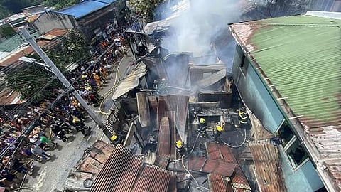 62 ka panimalay nasunog sa managlahing dapit sa siyudad