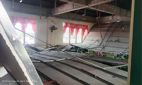 Authorities are investigating the cause of a classroom ceiling collapse at Lapu-Lapu Elementary School in Davao City on Tuesday, October 7, 2025. Several students sustained minor injuries, including abrasions, pain, and sprains, raising concern among parents and teachers.