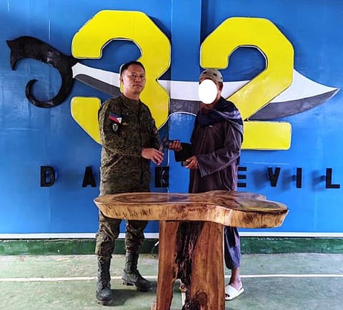 ZAMBOANGA. A suspect in the October 23 explosion that killed a rubber plantation worker in Basilan has voluntarily surrendered to the 32nd Infantry Battalion on Friday, October 31, in Tumahubong village, Sumisip town.