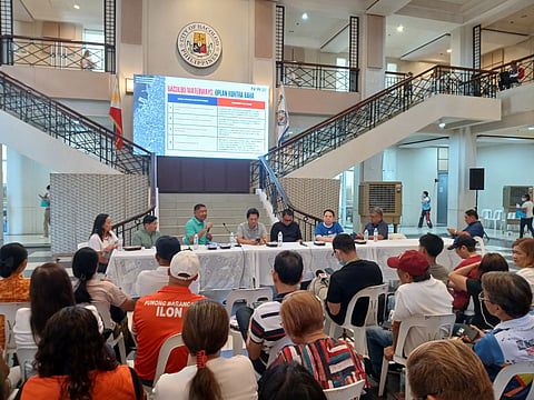 BACOLOD. Department of Public Works and Highways (DPWH) Undersecretary Charles Calima Jr. holds a meeting with city officials led by Gasataya and Bacolod City Lone District Representative Alfredo Abelardo Benitez at the Bacolod City Government Center on Wednesday, November 26, 2025. 