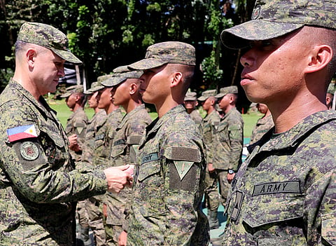 ZAMBOANGA. The Army’s 1st Infantry “Tabak” Division (1ID) is deploying 99 hardened and mission-ready infantry soldiers to its frontlines, bolstering capabilities in internal security operations, peace and development efforts, as well as territorial defense missions in the region. 