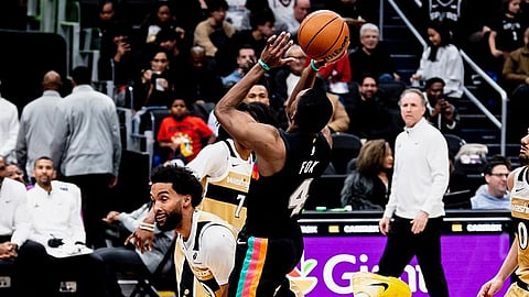 Fox miagak sa Spurs
