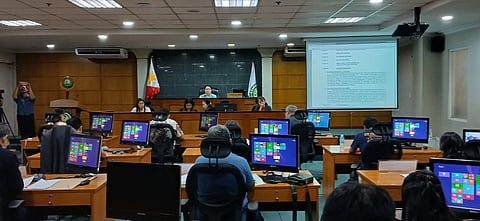 
BACOLOD. The City Council of Bacolod approves the request of Mayor Greg Gasataya for authority to sign the P327,900,000 contract between the City Government and the new garbage hauler International Solid Waste Integrated Management Specialists, Inc. (ISWIM), D.C. Sandil Construction and Realty Development, Inc., and San Igmedio Builders Incorporated for collection, hauling and disposal of garbage and solid waste management on Monday, December 29, 2025.