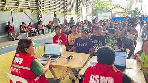 DSWD 7 mipadayon sa verification sa 
Walang Gutom Program sa Cebu, Bohol