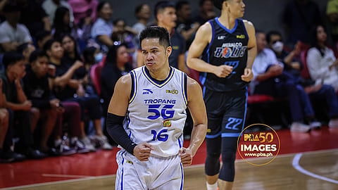 Pogoy posibleng di makaduwa sa finals
