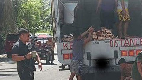PRO-BAR cops arrest 2, seize P3.5-M smuggled cigarettes