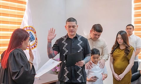 ACTING NO MORE. Sebastian Z. Duterte and Rodrigo S. Duterte II formally assumed office as Mayor and Vice Mayor of Davao City, respectively, after taking their oaths on Friday, January 23, 2026, at Davao City Hall. The oath-taking was administered by RTC Branch XI Deputy Executive Judge Marie Estrellita S. Tolentino-Rojas and witnessed by city officials and local leaders, including Congressman Isidro Ungab, DILG Davao City Director Mika Chan, and Atty. Martin Delgra. The two officially took over the city’s top posts following the failure of mayor-elect former President Rodrigo Duterte to take his oath after his arrest by the International Criminal Court (ICC) in connection with his administration’s controversial war on drugs. In late November 2025, the ICC denied Duterte’s appeal for provisional release, citing flight risk and the possibility of evading trial. 