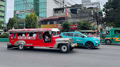 E-taxis seen on Cebu roads amid ongoing talks
