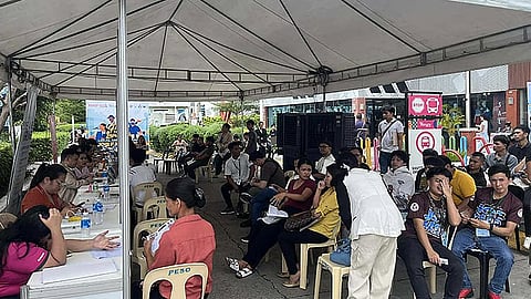 Hundreds hired on the spot in Lapu-Lapu City
