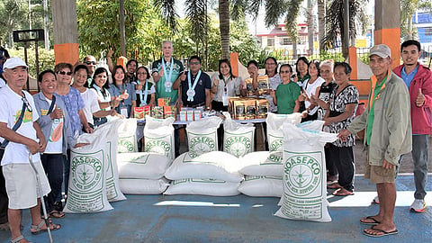 La Castellana farmers get agricultural aid