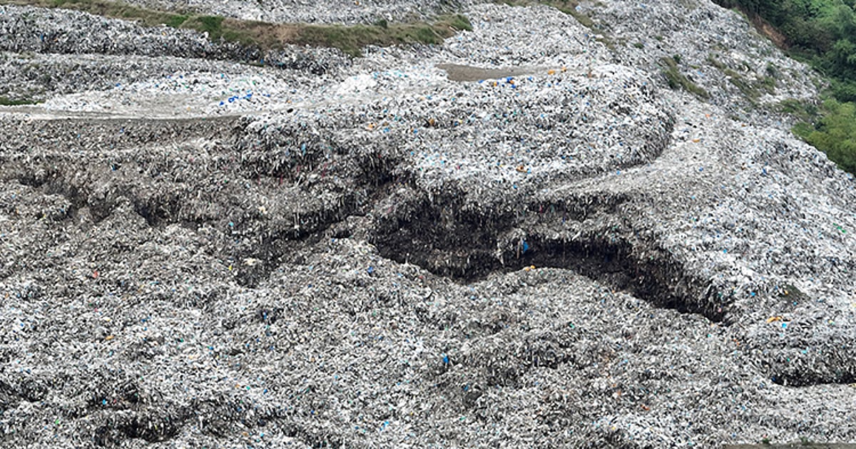 Is the Binaliw Landfill safe? Cebu City officials warn safety issues ...