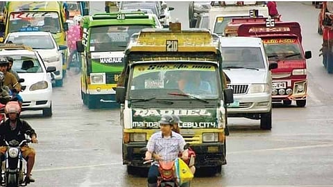 1,400 ka public utility drivers nakadawat og tag 10 kls. bugas 
