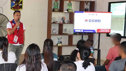 18 former rebels complete financial, microenterprise training