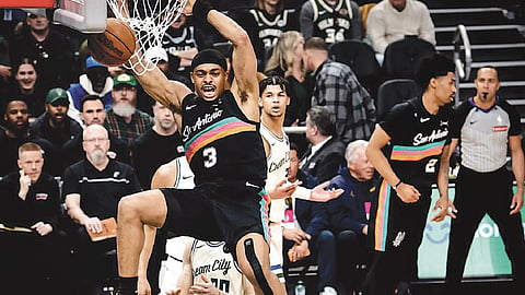 Bucks gitagak sa Spurs