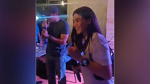 Anne Curtis jams at Angel Locsin’s birthday party
