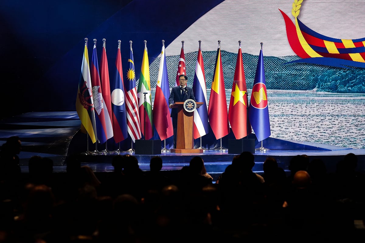 Marcos brokers Cambodia–Thailand talks
