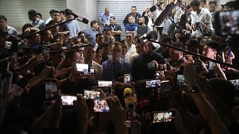 Political tensions threaten business economy