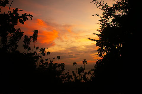Chasing sunsets: The quiet and whispering magic of Samboan