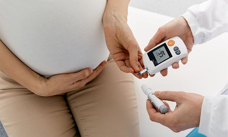 Pregnant women warned vs heavy physical exercises