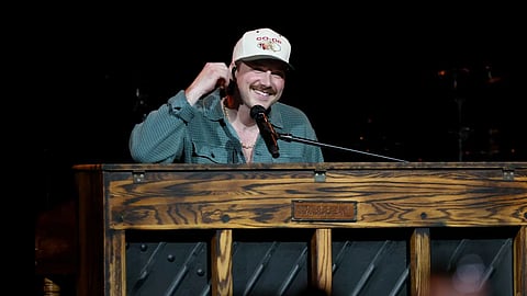 Morgan Wallen goes viral after onstage incident