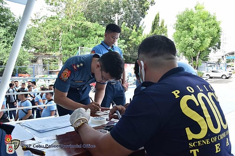Cebu provincial police undergo surprise drug test
