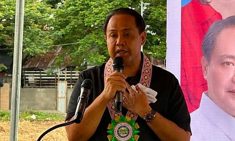 Delta urges DPWH to build "complete facility" classrooms