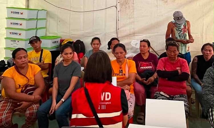 Building collapse victims
get psychosocial support