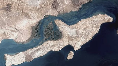 Strait of Hormuz fully closed after US strikes on Iran
