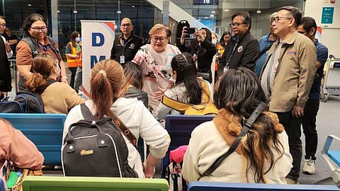 24 ka Pinoy nga natanggong og 9 ka bulan sa Russia, nabalik na