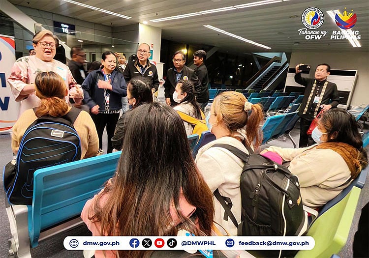 24 Pinoys detained in Russia over immigration woes return home