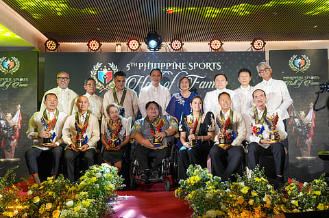 HONORING SPORTS LEGENDS. Senator Christopher “Bong” Go joins Philippine Sports Commission officials in honoring the seven newest inductees to the Philippine Sports Hall of Fame during a ceremony at the PSC House inside the Rizal Memorial Sports Complex.