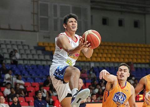 Clarito gihatagan og contract extension