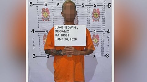 Armado gireklamo, gidakop;
naukayan nga naay warrant