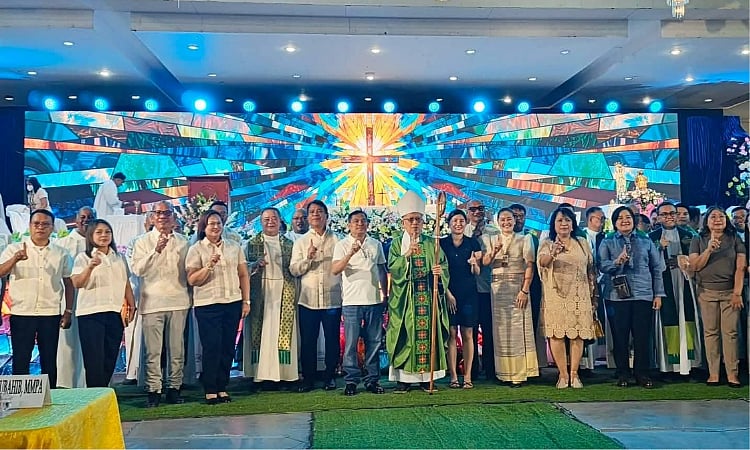 New DepEd-Davao chief assumes post, meets local execs
