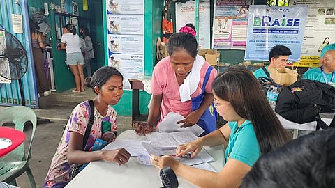 IPs avail themselves of Mobile Civil Registration
