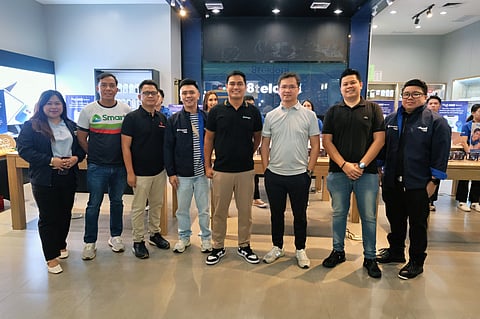 As more Filipinos embrace preventive healthcare and wellness-focused lifestyles, mWell, the Philippines' top all-in-one digital health platform and wellness app by Metro Pacific Health Tech Corporation, is expanding access to health monitoring tools in Mindanao through its mWellness Wearables initiative, which recently became available at four 8telcom branches in Davao City.