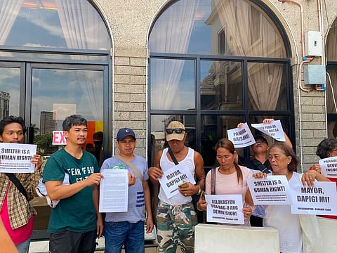 Nademolis sa Subangdaku nanawagan
itukod og  balik ang ilang panimalay